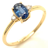 Anillo con zafiro y diamantes en oro amarillo 14KT