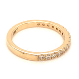 (LD) Banda con diamantes de laboratorio en oro amarillo 14KT