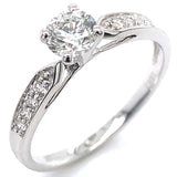 (MIA) Set de anillos con diamantes en oro blanco 18KT. D-0.65CT