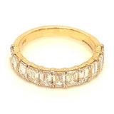 (LD) Banda con diamantes de laboratorio en oro amarillo 14KT D-2.02CT
