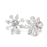 (LD) Aretes con diamantes de laboratorio en oro blanco 14KT. D-2.13Cts.
