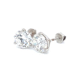 (LD) Aretes con diamantes de laboratorio en oro blanco 14KT. D-3.02CT