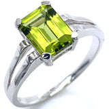 Anillo de peridoto en plata 925