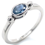 Anillo con zafiro en plata 925