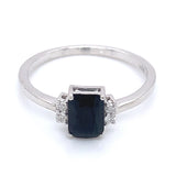 Anillo con zafiro y diamantes en plata 925