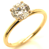 (LD) Anillo con diamante de laboratorio en oro amarillo 10KT.