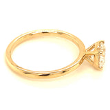(LD) Anillo con diamante de laboratorio en oro amarillo 10KT.