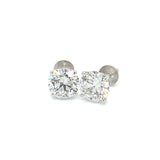 (LD) Aretes con diamantes de laboratorio en oro blanco 10KT.