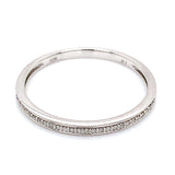 (SOFIA) Banda con diamantes en oro blanco 10KT D-0.08CTS.