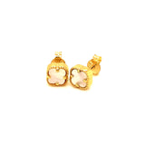 Aretes (trébol blanco nacar) en oro amarillo 18kt.