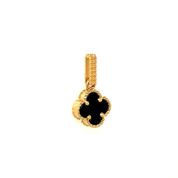 Dije (trébol negro onix) en oro amarillo 18k