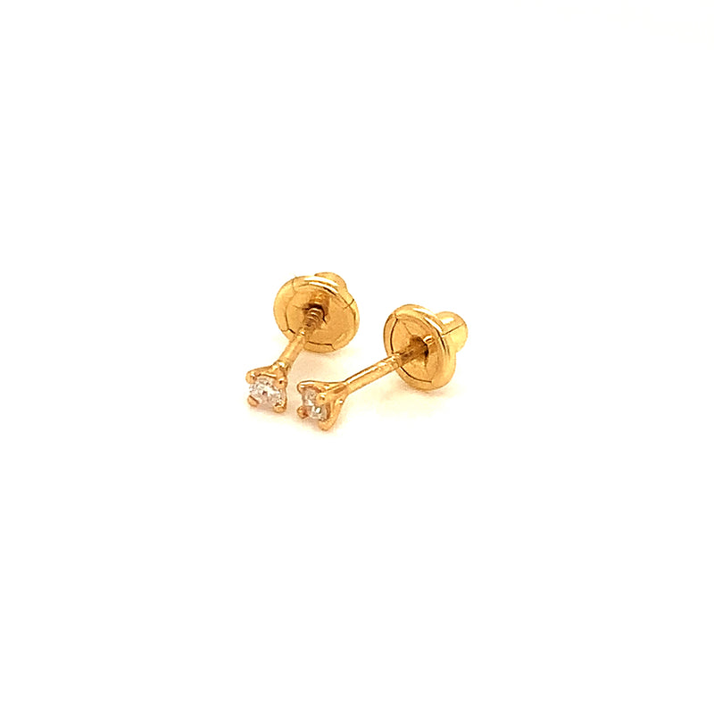 (Mia) Aretes de bebé con diamantes oro amarillo 18k