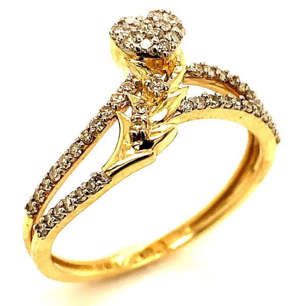 (SOFIA) Anillo (corazón) con diamantes en oro amarillo 10k