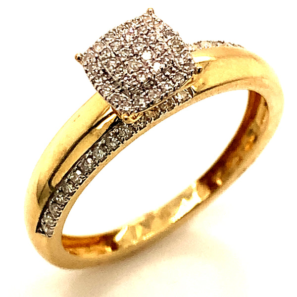 (SOFIA) Trío de anillos con diamantes en oro amarillo 10k