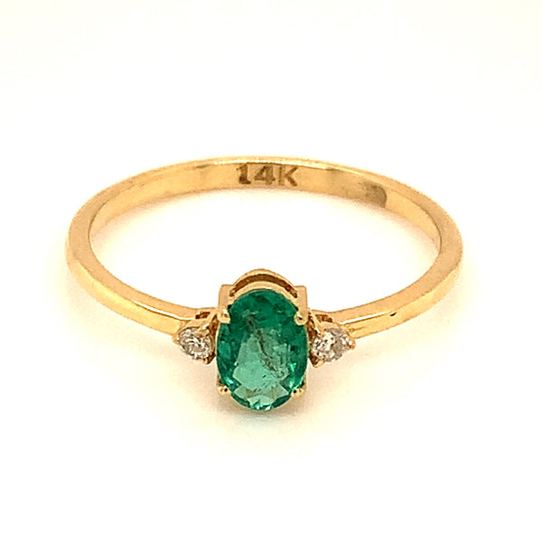 Anillo con esmeralda en oro amarillo 14kt. ANTES: $499