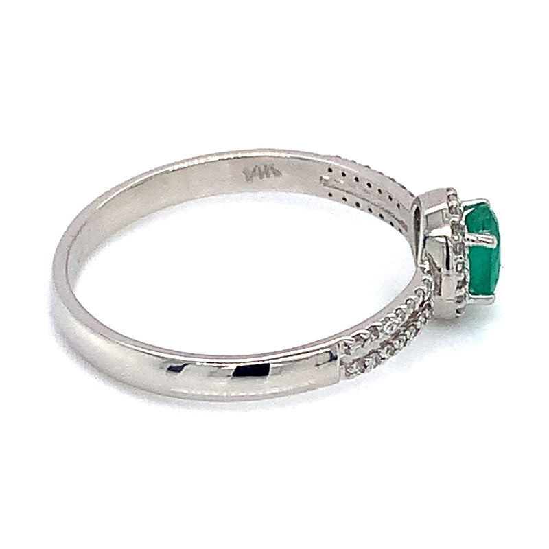 Anillo de esmeralda en oro blanco 14kt. ANTES: $649