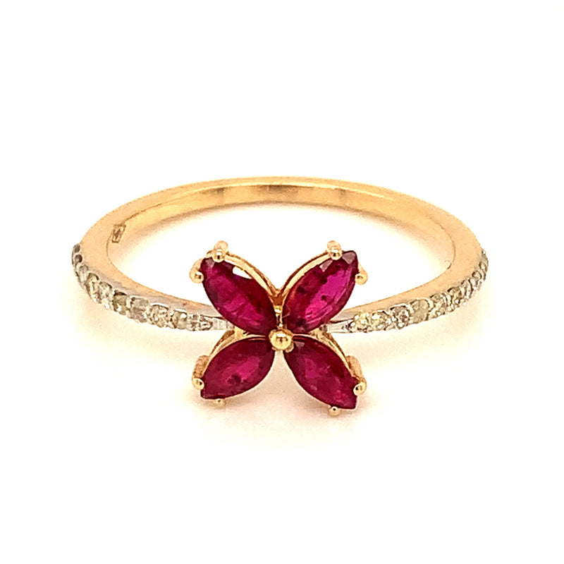 Anillo de rubi en oro amarillo 14k.