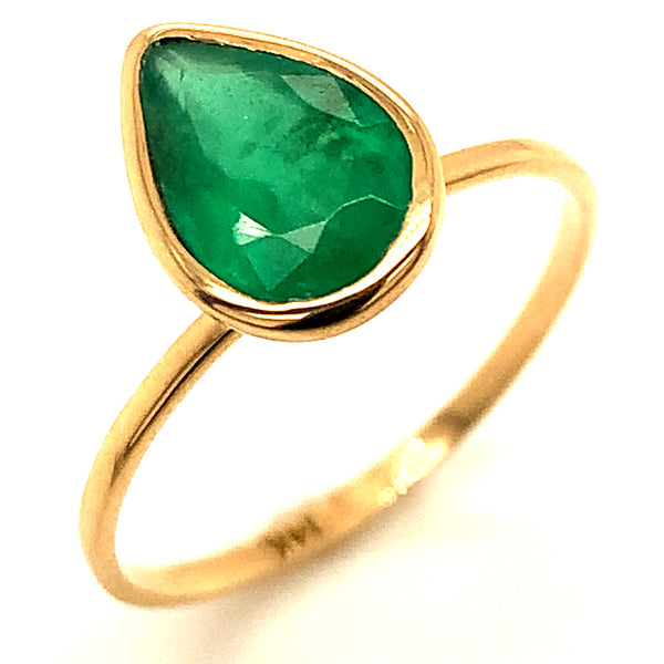 Anillo con esmeralda en oro amarillo 14kt. ANTES: $499