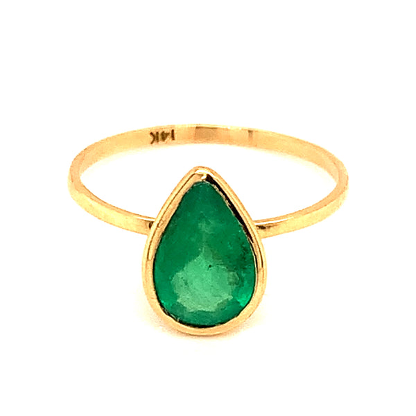 Anillo con esmeralda en oro amarillo 14kt. ANTES: $499