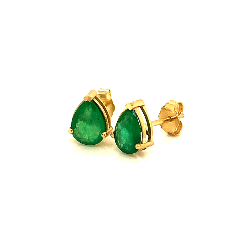 Aretes con esmeralda en oro amarillo 14k.
