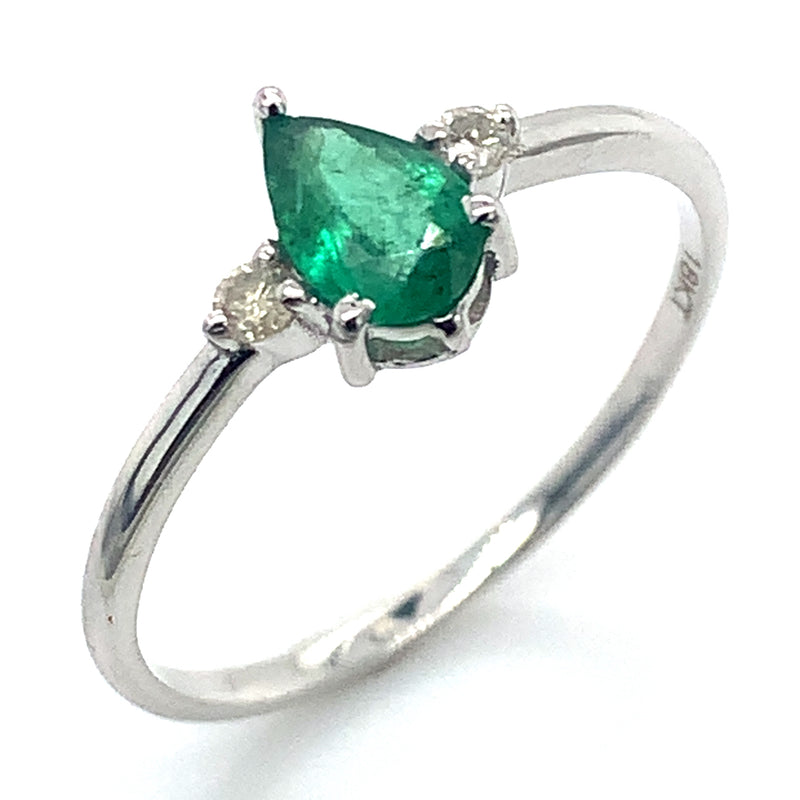 Juego de esmeralda en oro blanco 18kt.