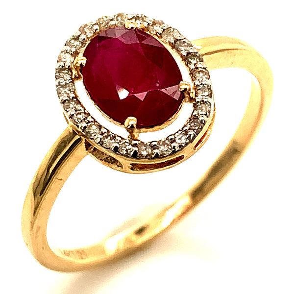 Anillo de rubi en oro amarillo 14k.