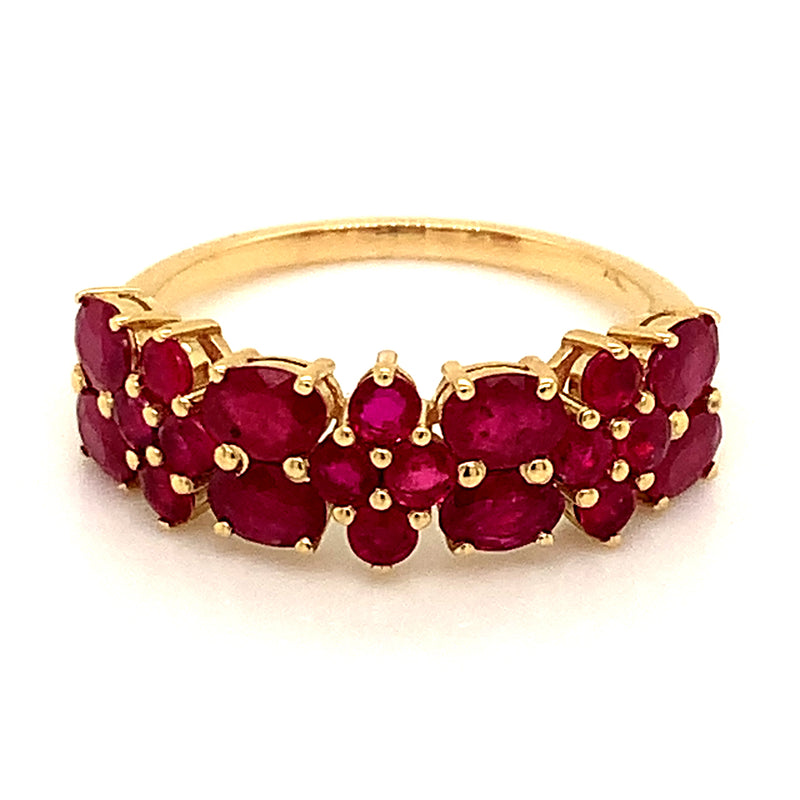Anillo de rubi en oro amarillo 14k.