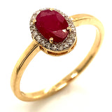 Anillo de rubi en oro amarillo 14k.
