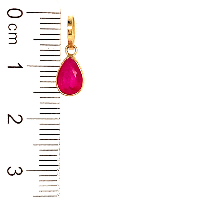 Dije de rubí en oro amarillo 14kt
