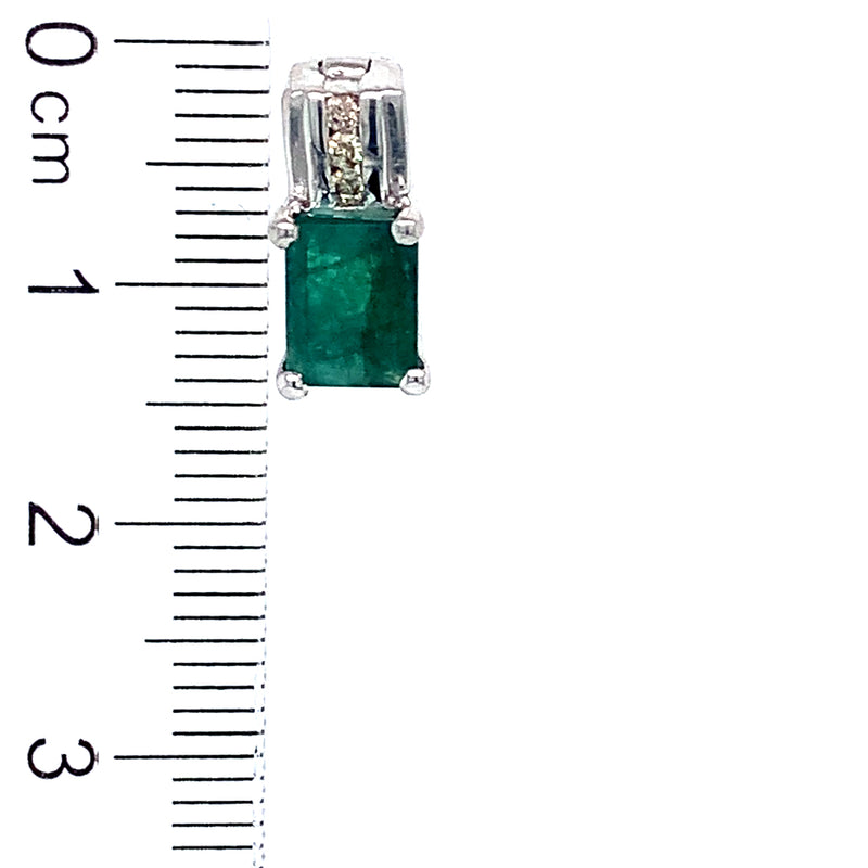 Dije de esmeralda en plata 925.