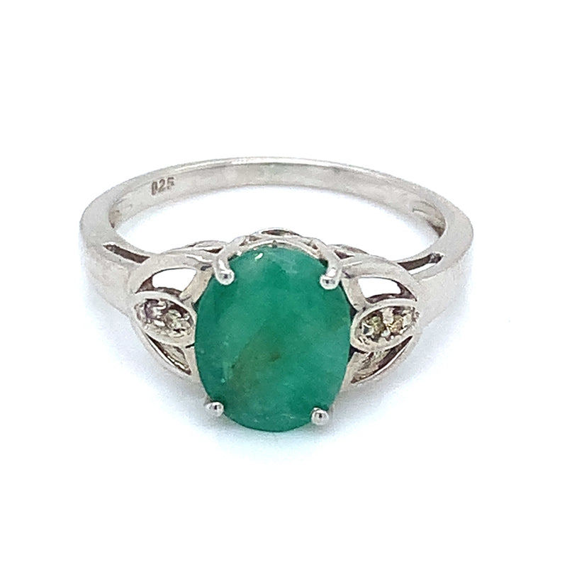 Anillo de esmeralda en plata 925.