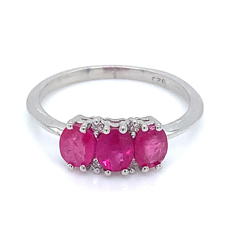 Anillo de rubí en plata 925