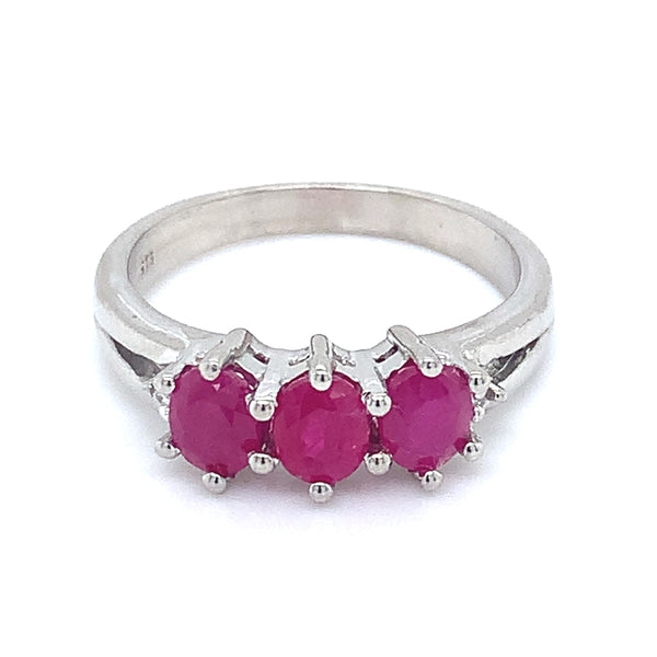 Anillo de rubí en plata 925