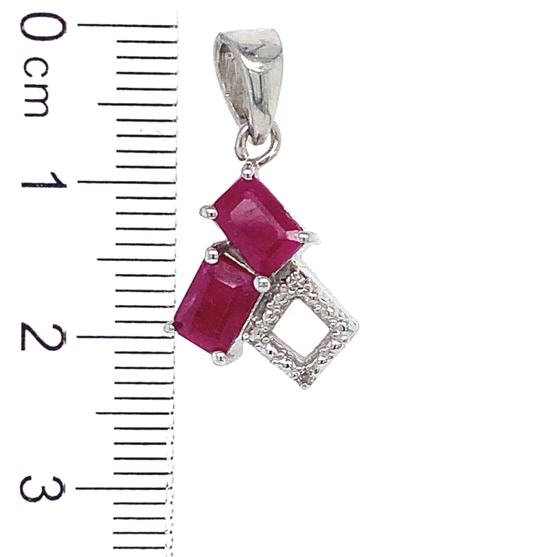 Dije de rubí en plata 925