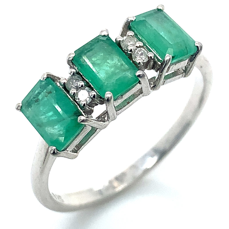 Anillo de esmeralda en plata 925.