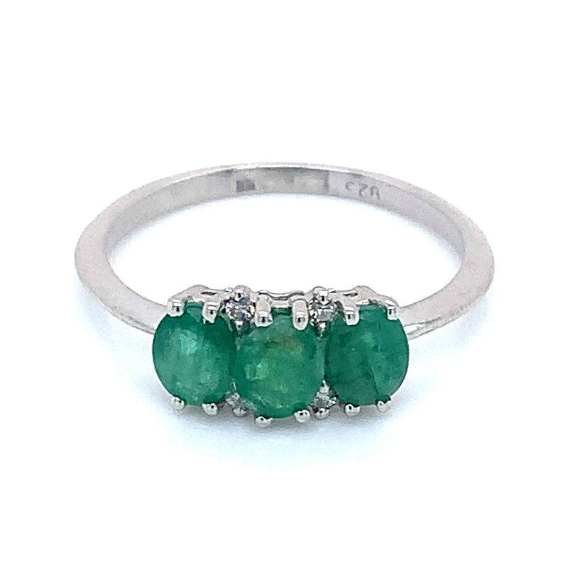 Anillo de esmeralda en plata 925.