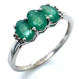 Anillo de esmeralda en plata 925.