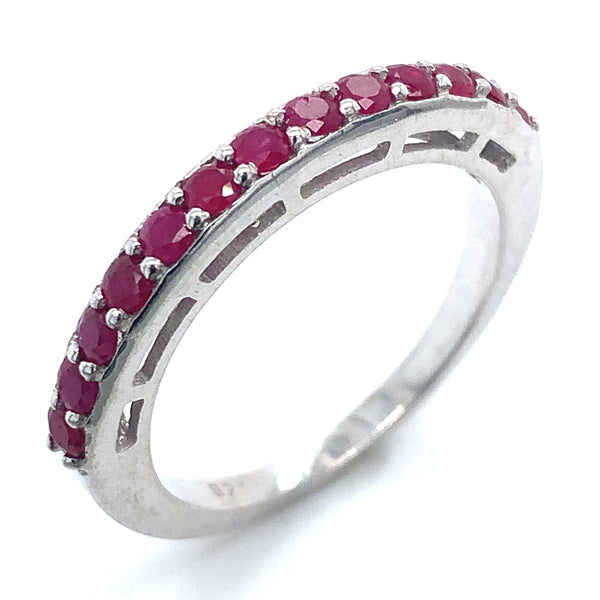 Anillo de rubí en plata 925