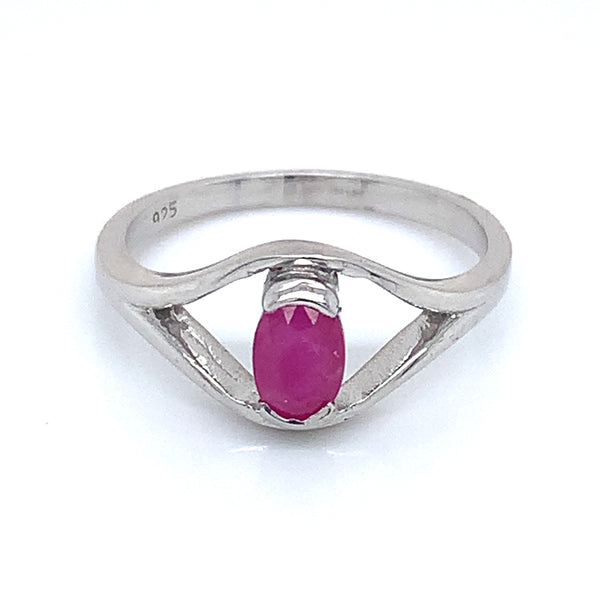 Anillo de rubí en plata 925