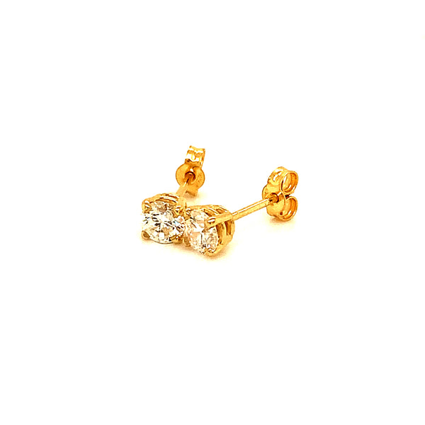 (LD) Aretes de diamantes en oro amarillo 14kt.