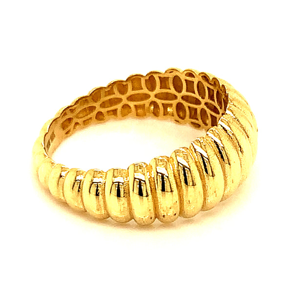 Anillo en oro amarillo 10kt.