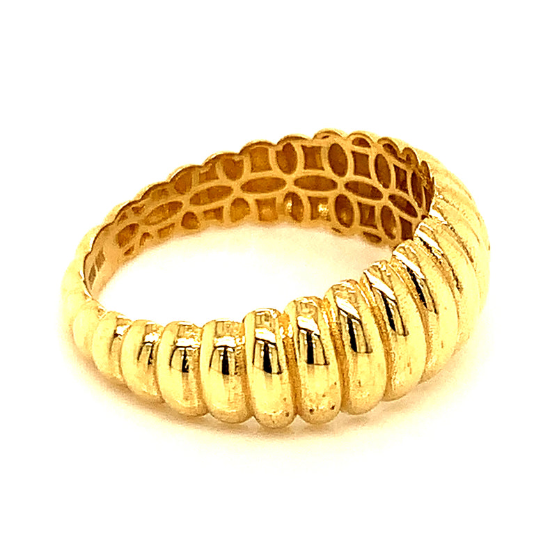 Anillo en oro amarillo 10kt.