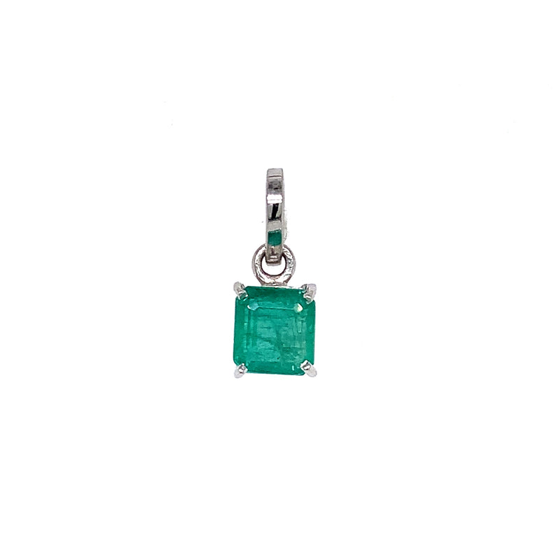 Dije de esmeralda en plata 925.