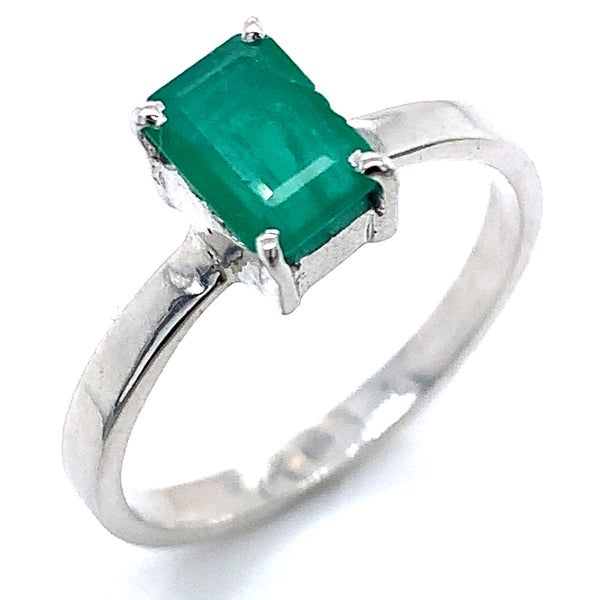 Anillo de esmeralda en plata 925.