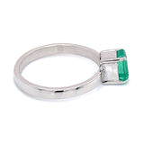 Anillo de esmeralda en plata 925.