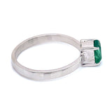 Anillo de esmeralda en plata 925.