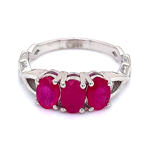 Anillo de rubí en plata 925