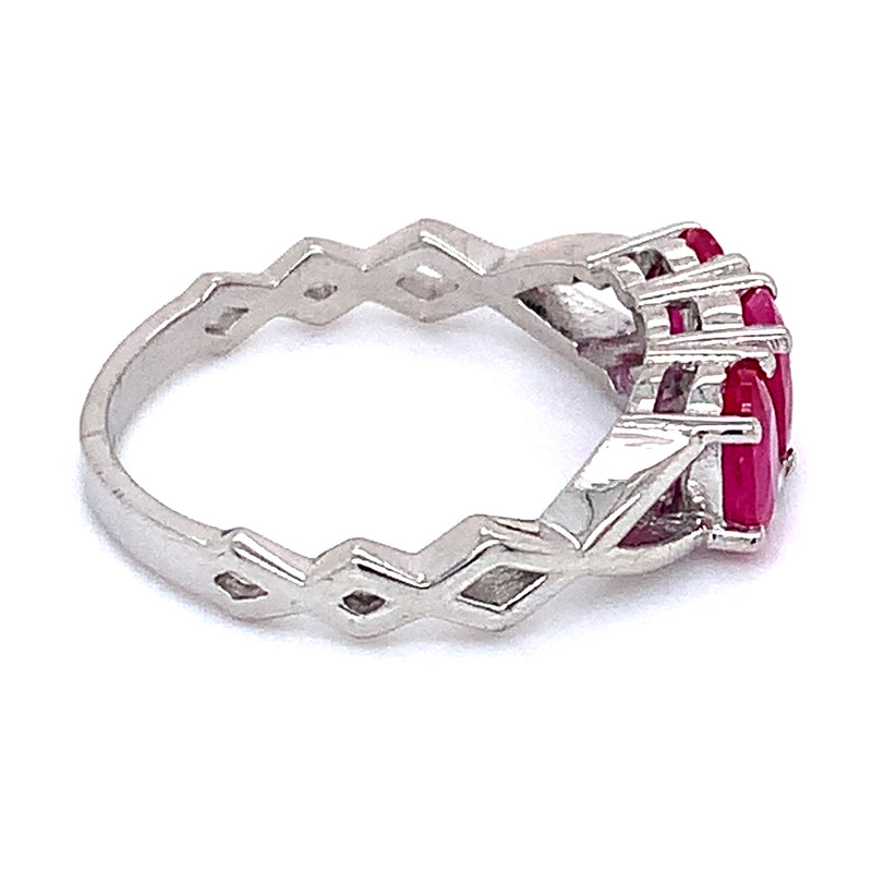 Anillo de rubí en plata 925