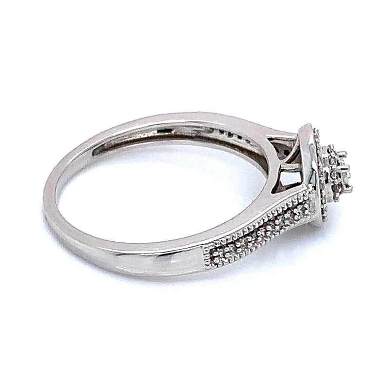 (SOFIA) Anillo con diamantes en oro blanco 10k
