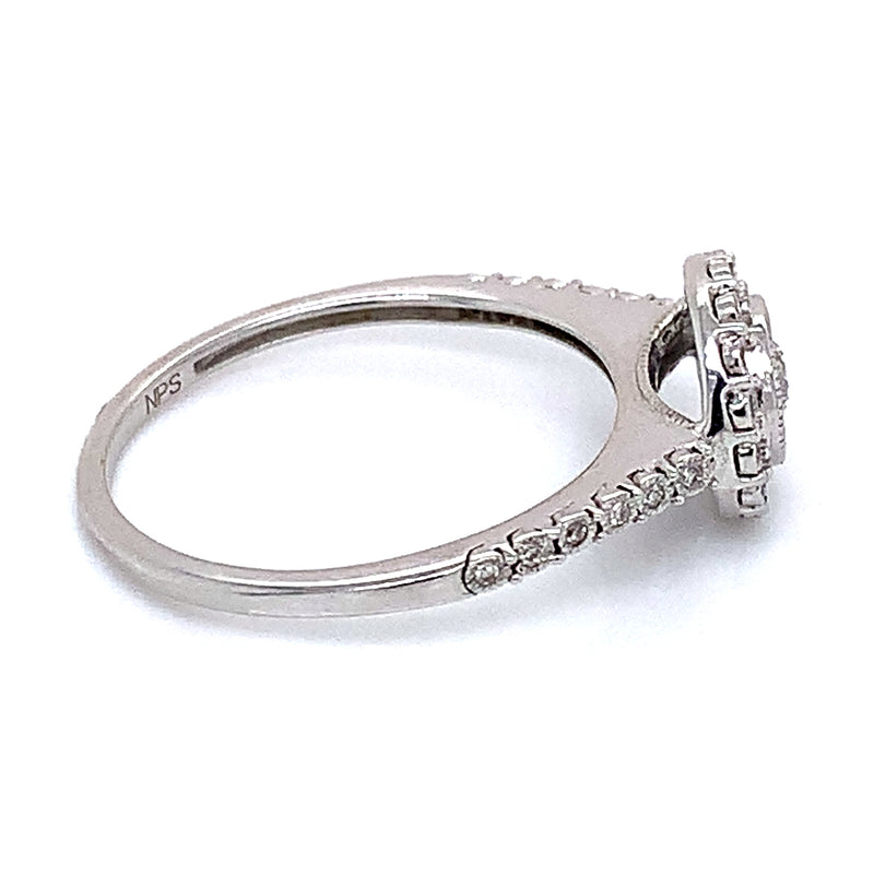 (SOFIA) Anillo con diamantes en oro blanco 10k
